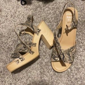 Snakeskin print low wedge sandal